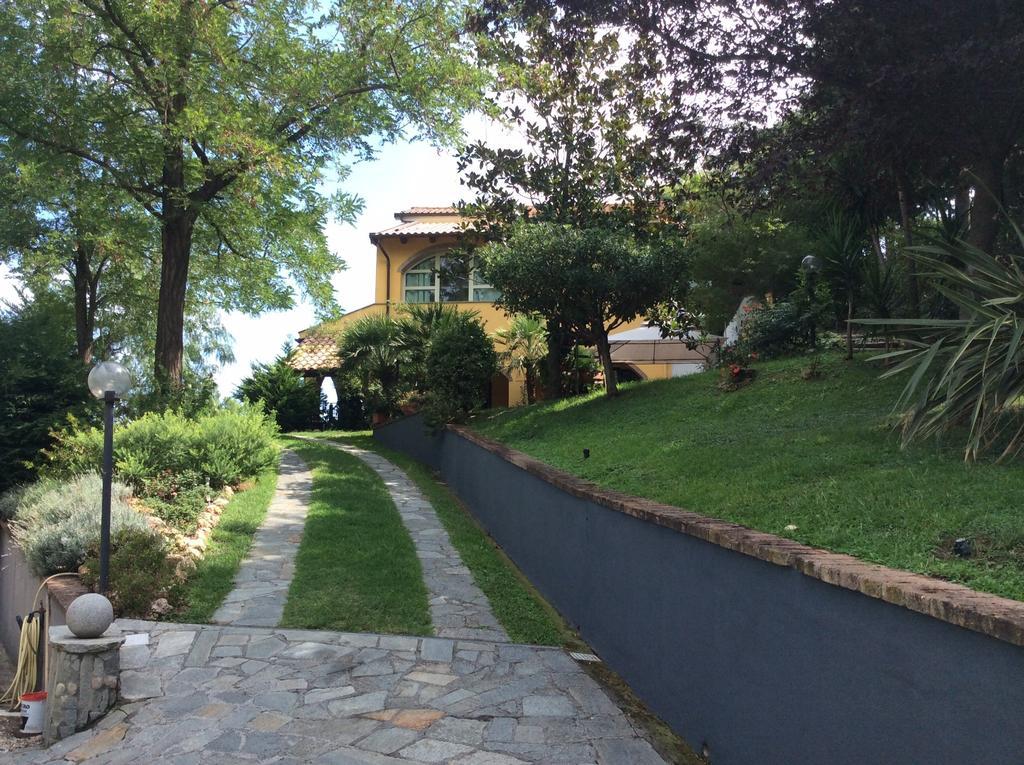 L'Acacia B&B Pietra Ligure Kültér fotó