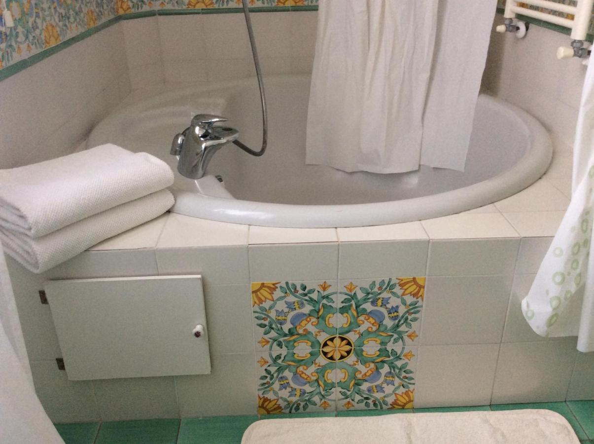 L'Acacia B&B Pietra Ligure Kültér fotó